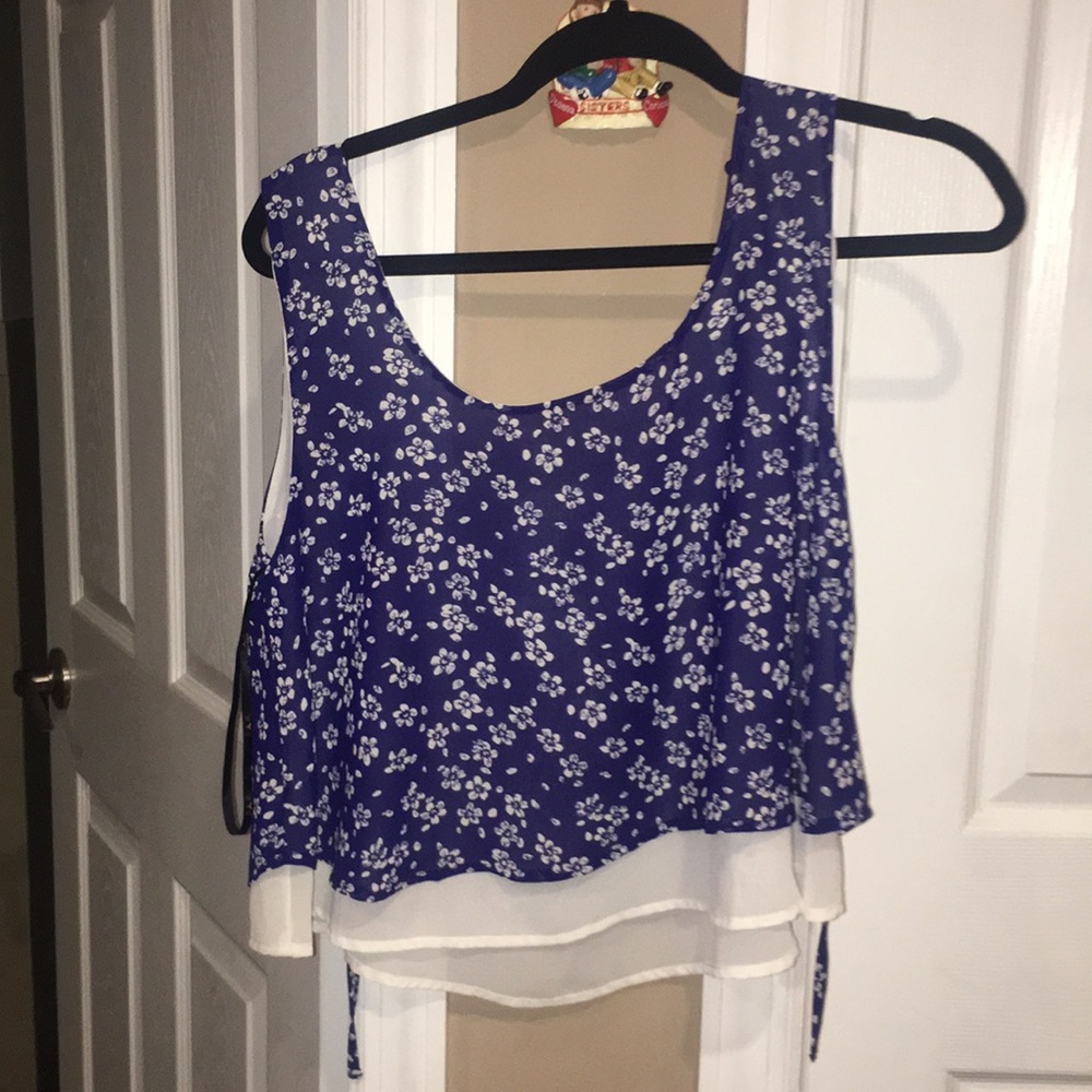 Blue and white flowered crop top
